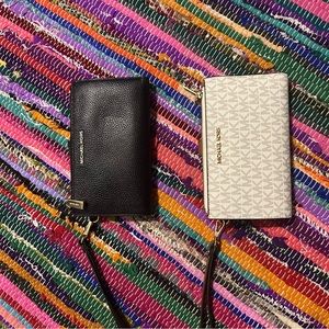 Michael Kors Double Zip Phone Wallets
